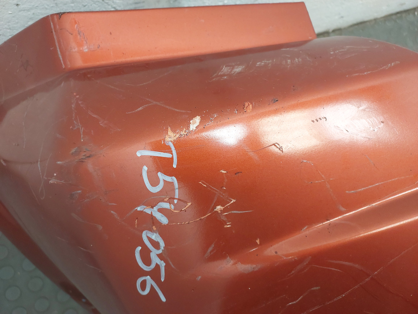 Бампер задний