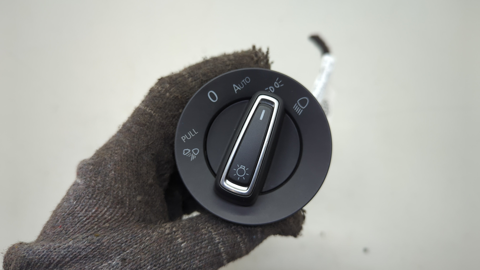 Переключатель света фар