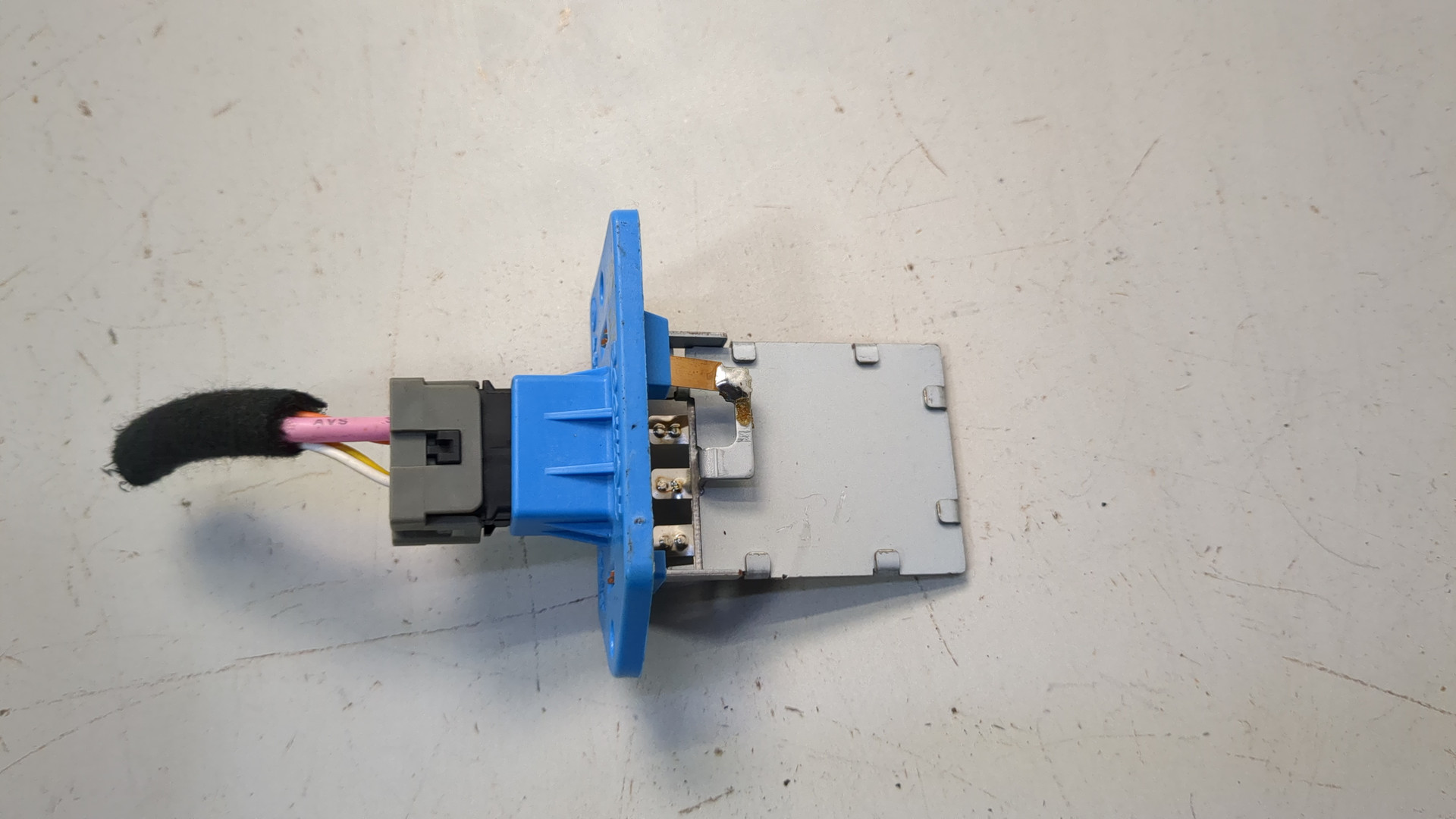 Резистор отопителя