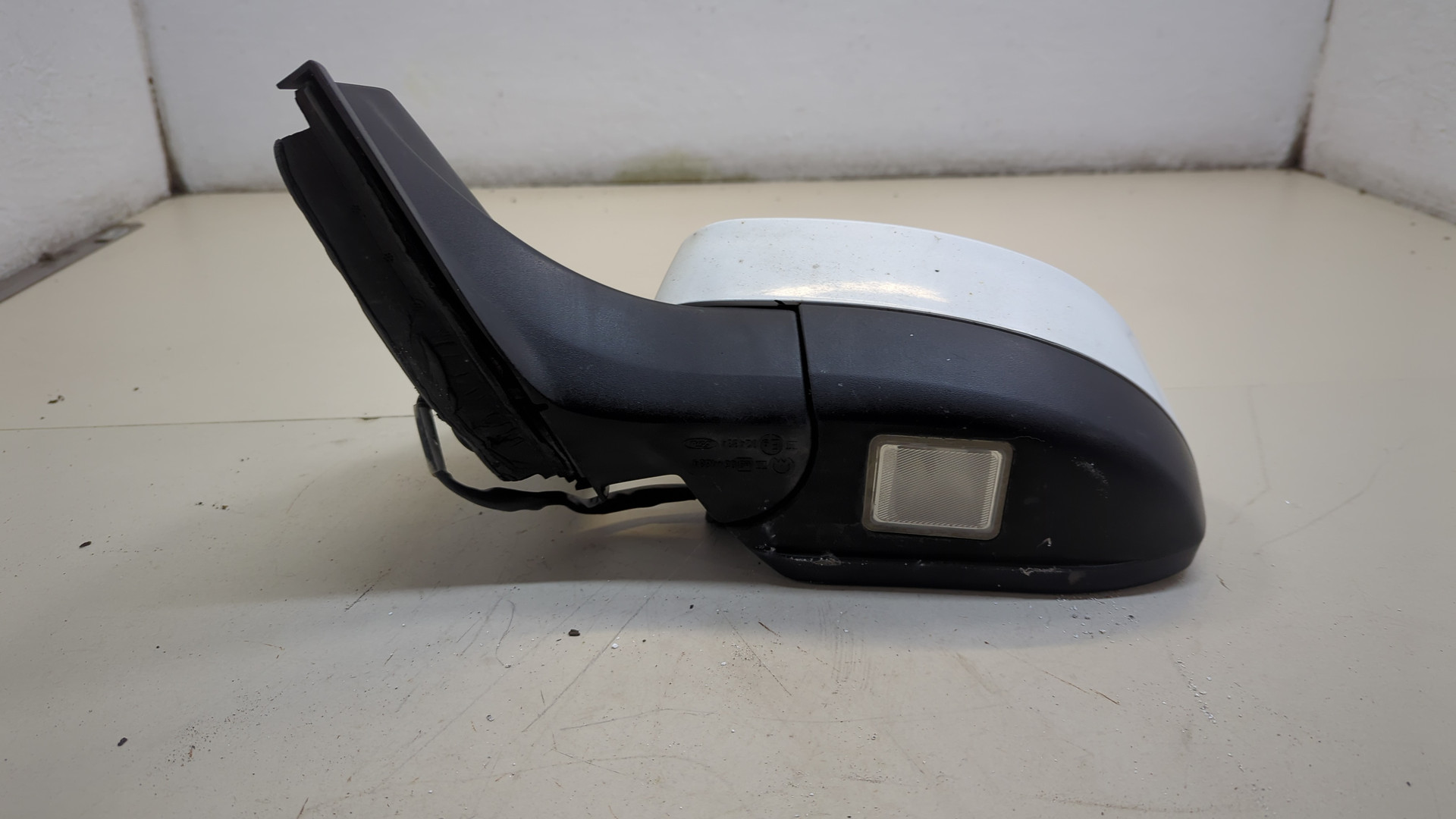 Зеркало левое электрическое