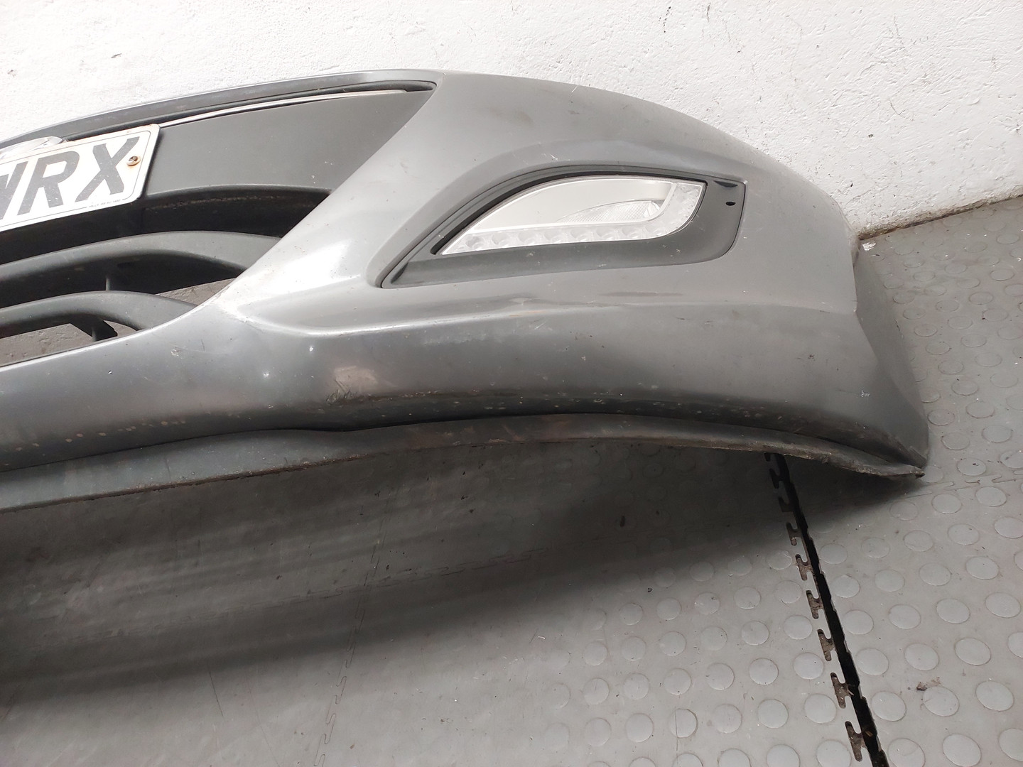 Бампер передний