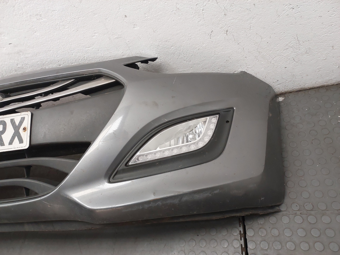 Бампер передний