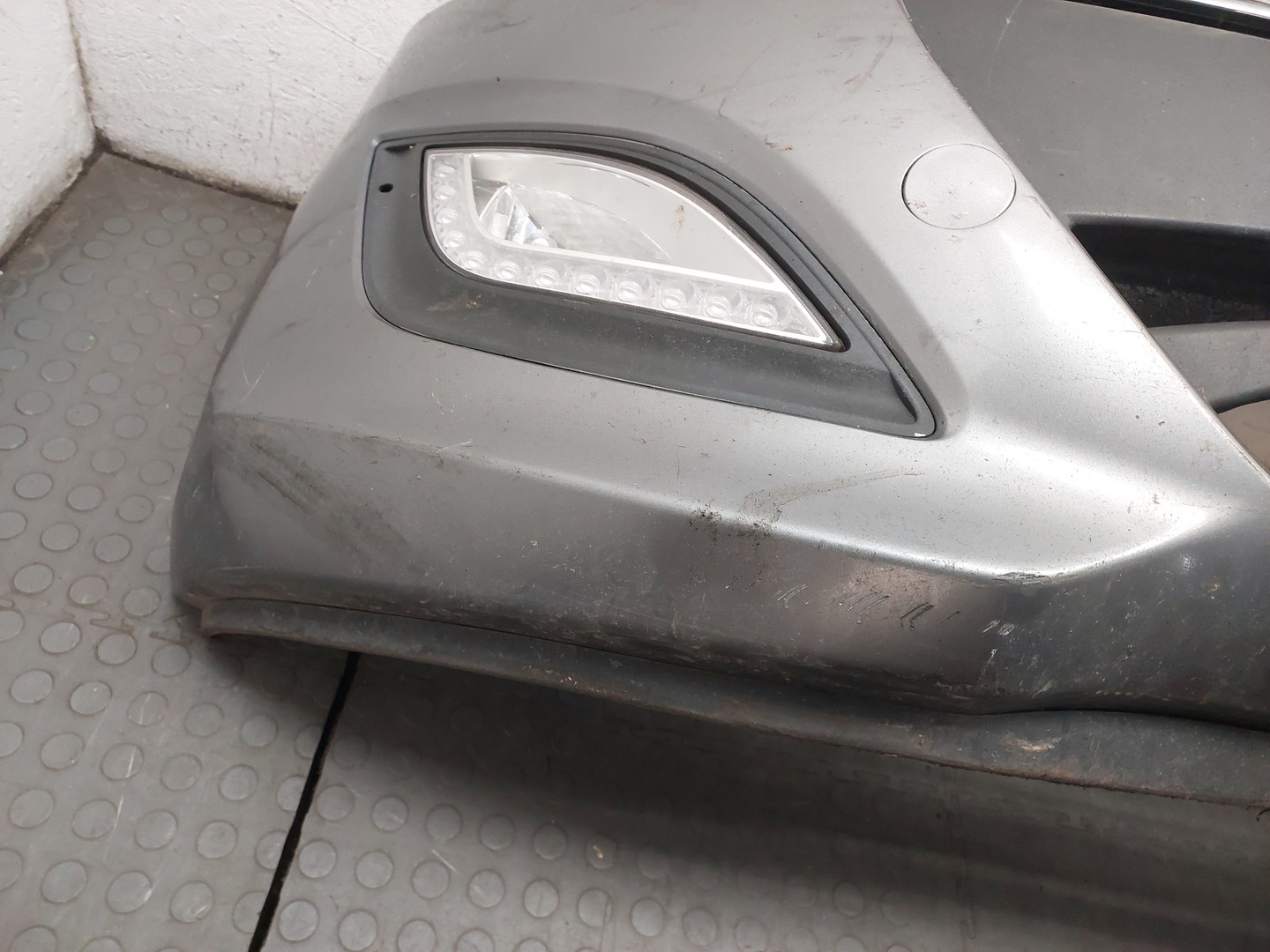 Бампер передний