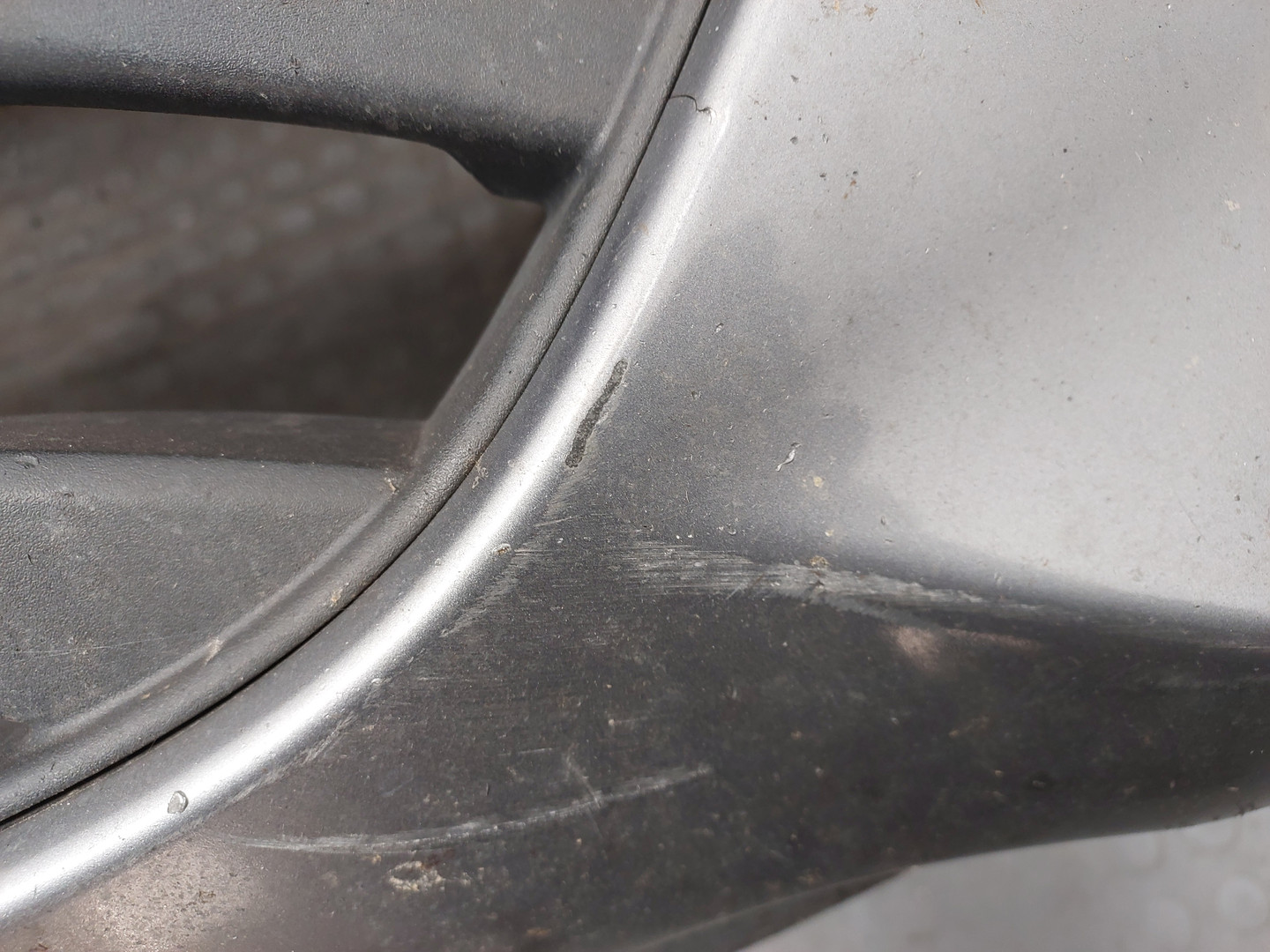 Бампер передний