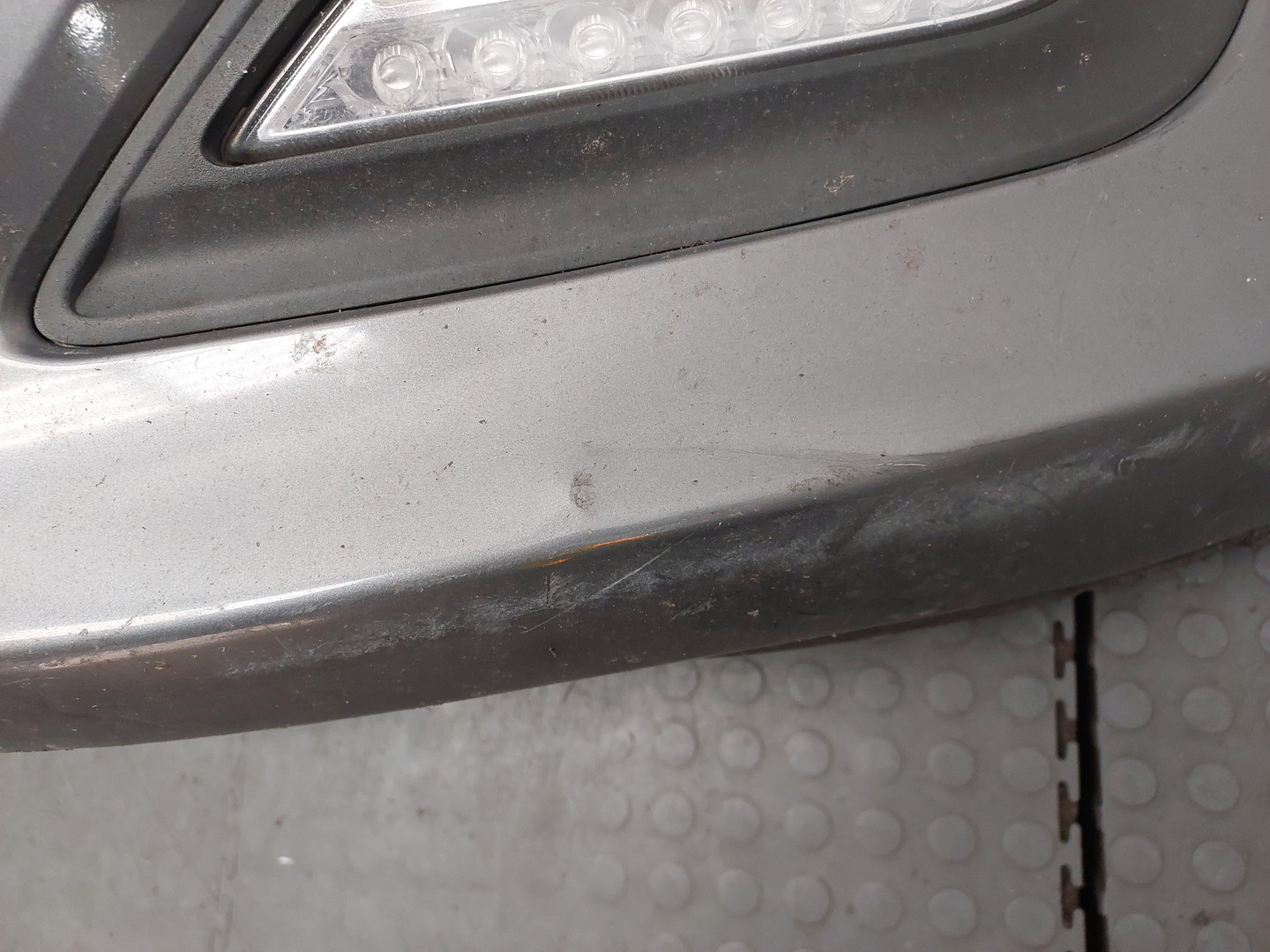 Бампер передний