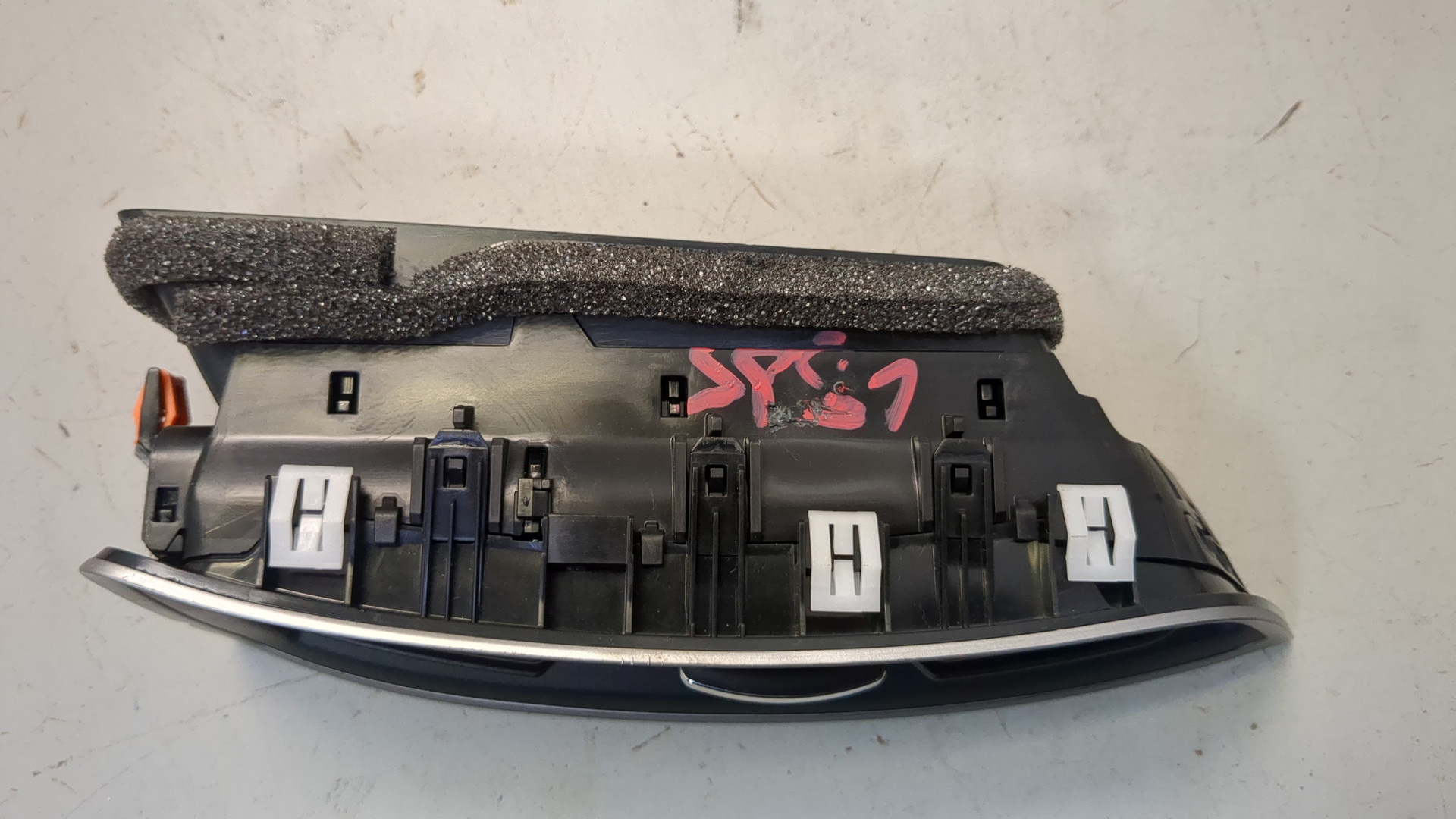 Дефлектор воздушный