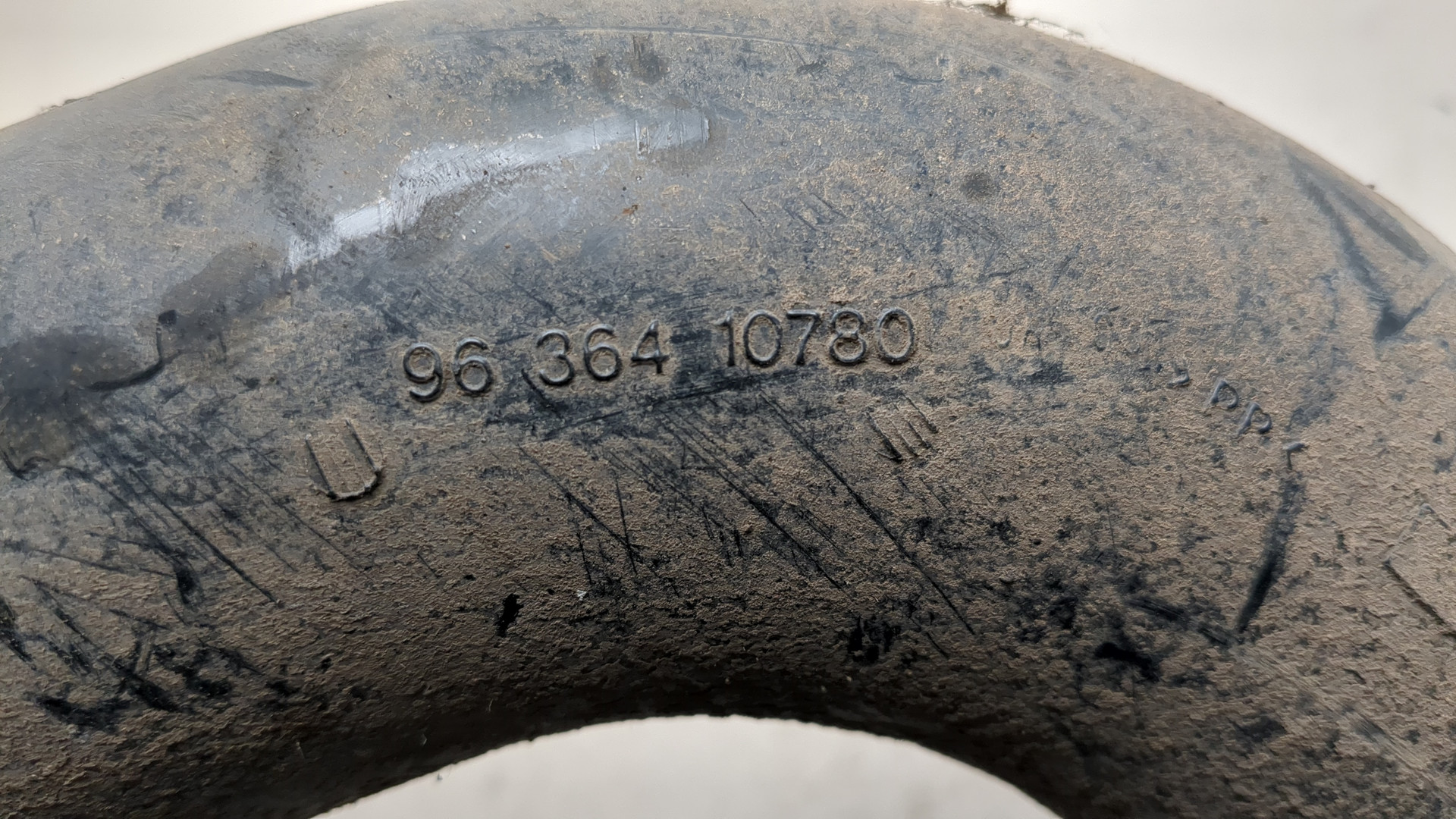 Патрубок воздушного фильтра