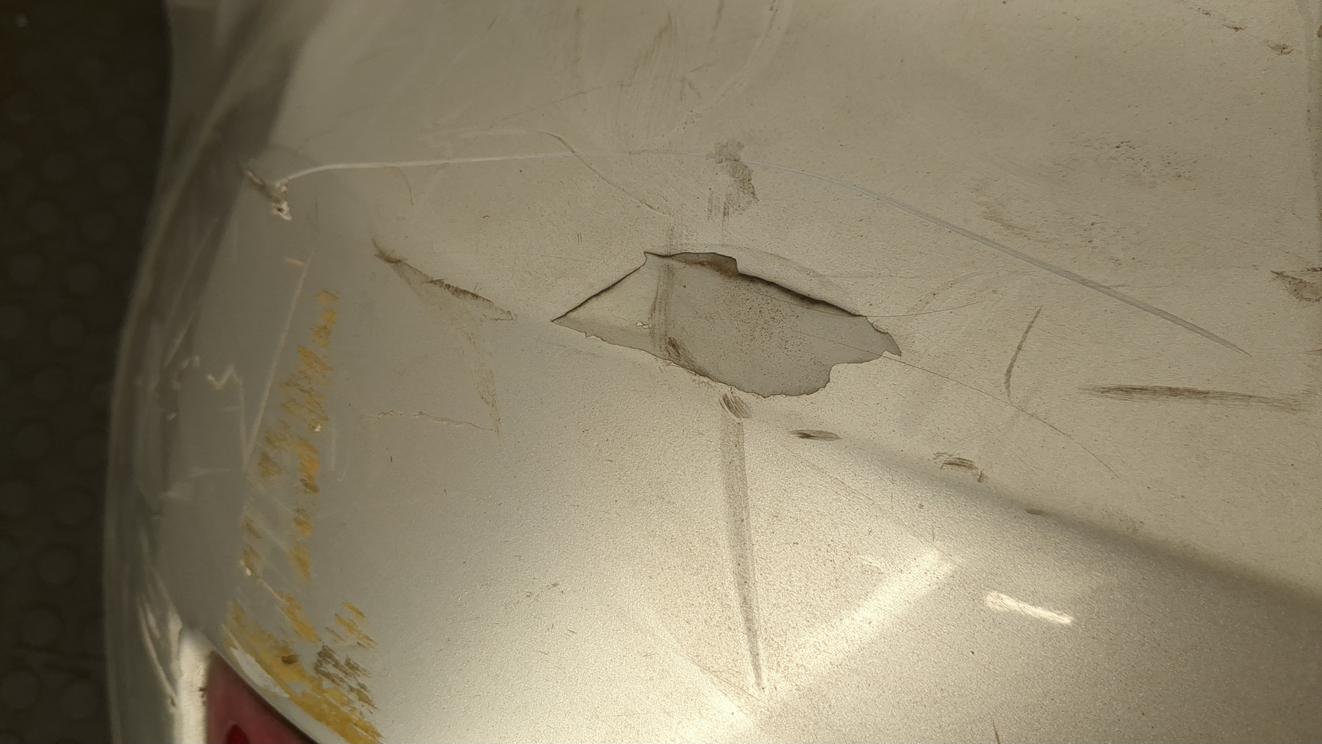 Бампер задний