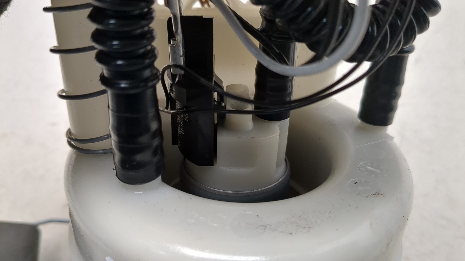 Насос топливный электрический