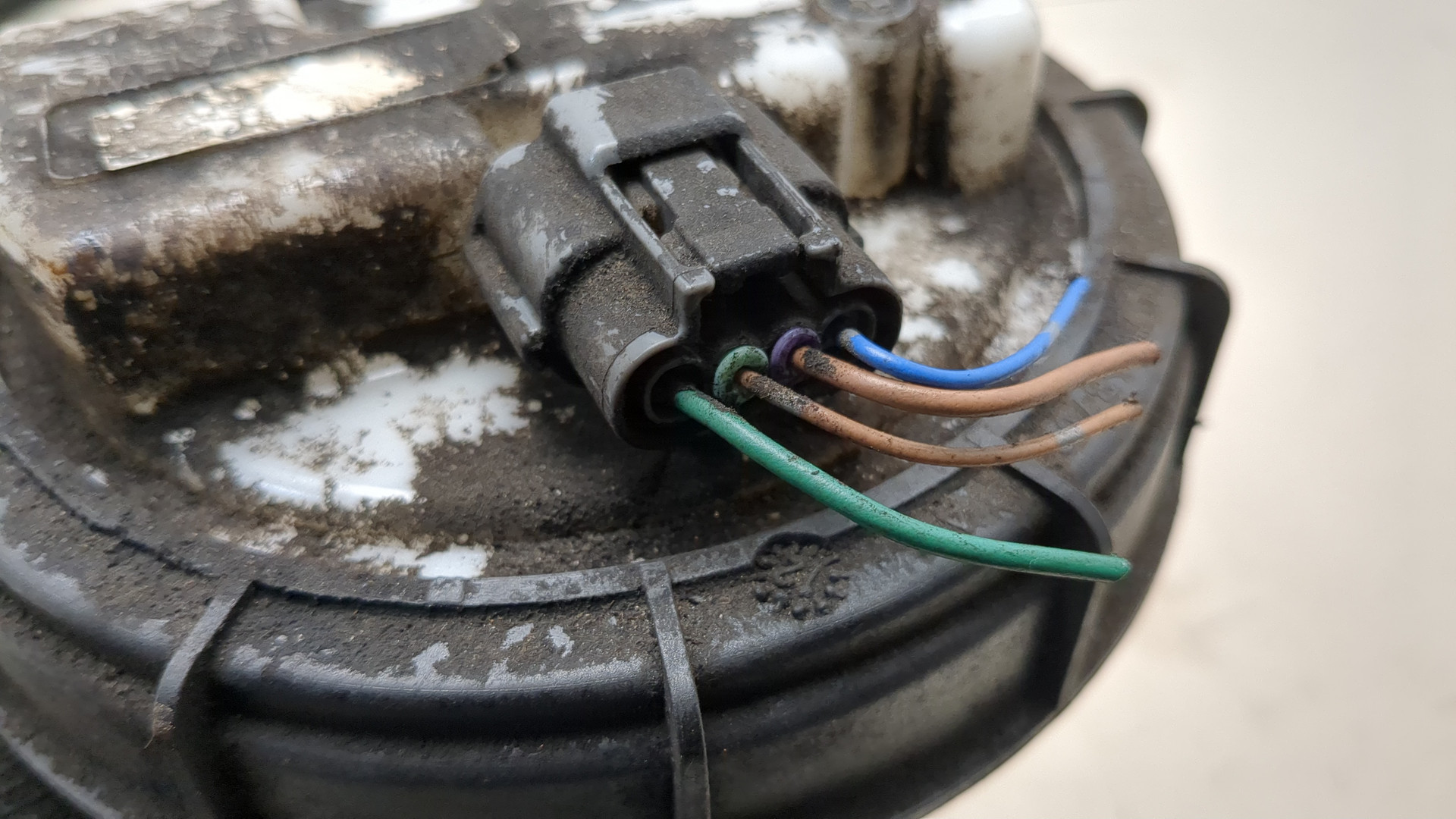 Насос топливный электрический