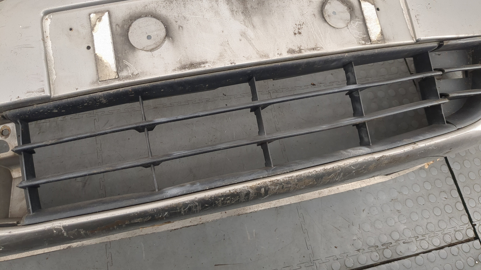 Бампер передний