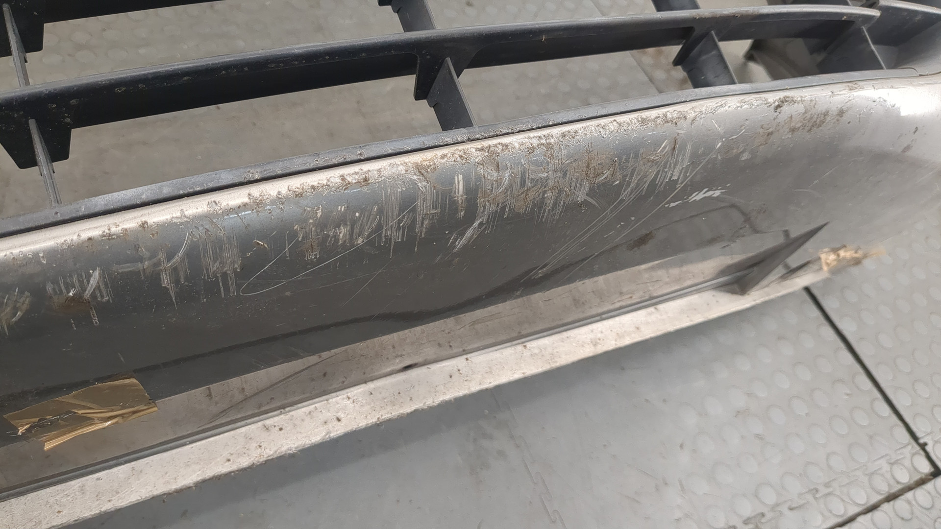 Бампер передний