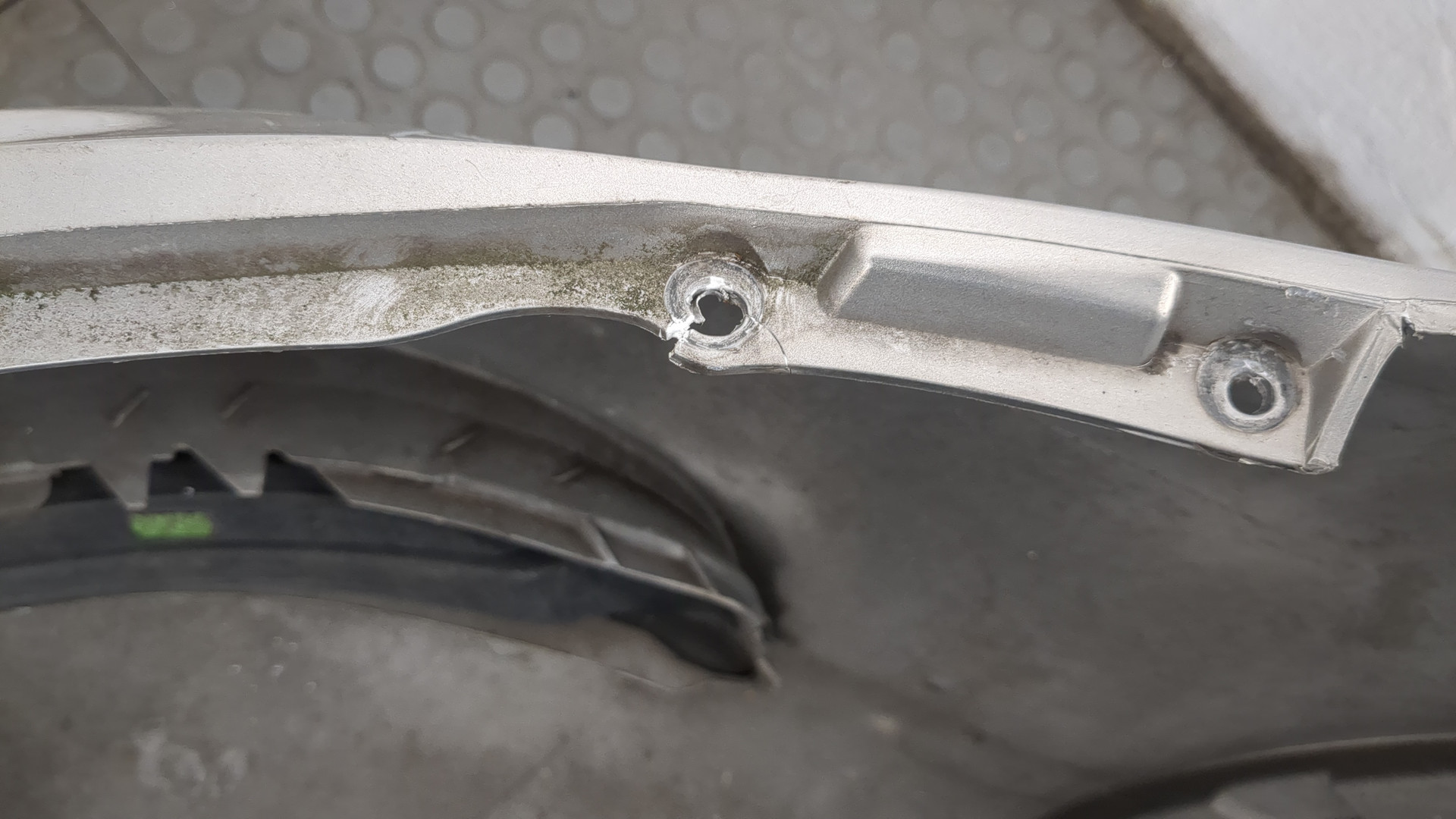 Бампер передний