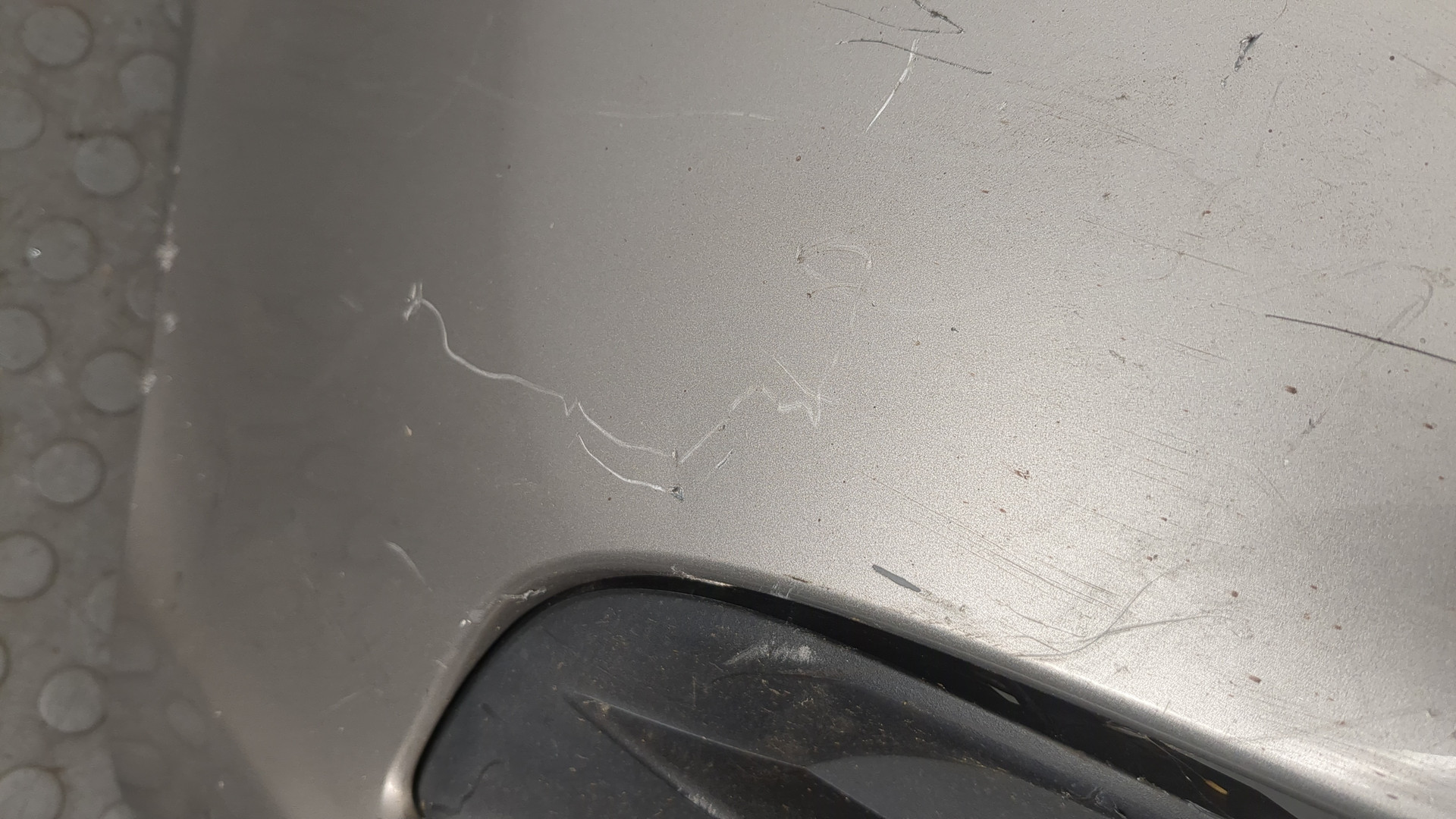 Бампер передний