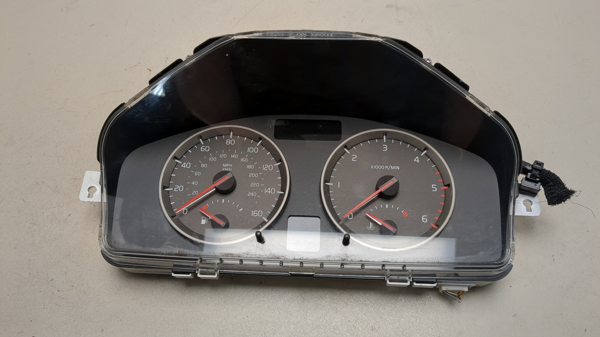 Панель приборов