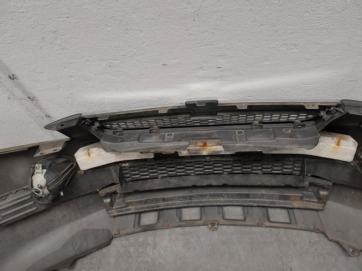 Бампер передний