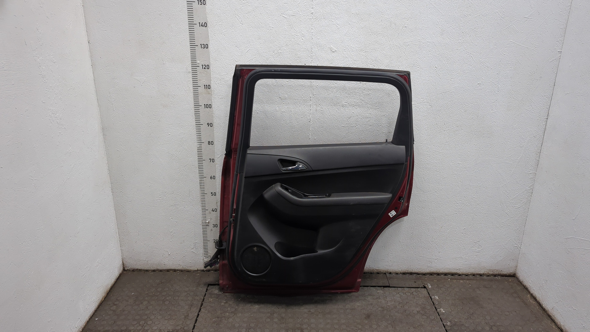 Дверь задняя правая