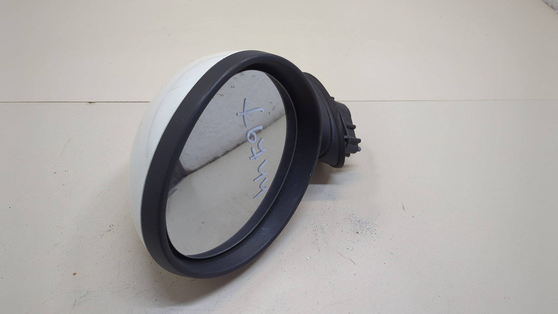 Зеркало левое электрическое