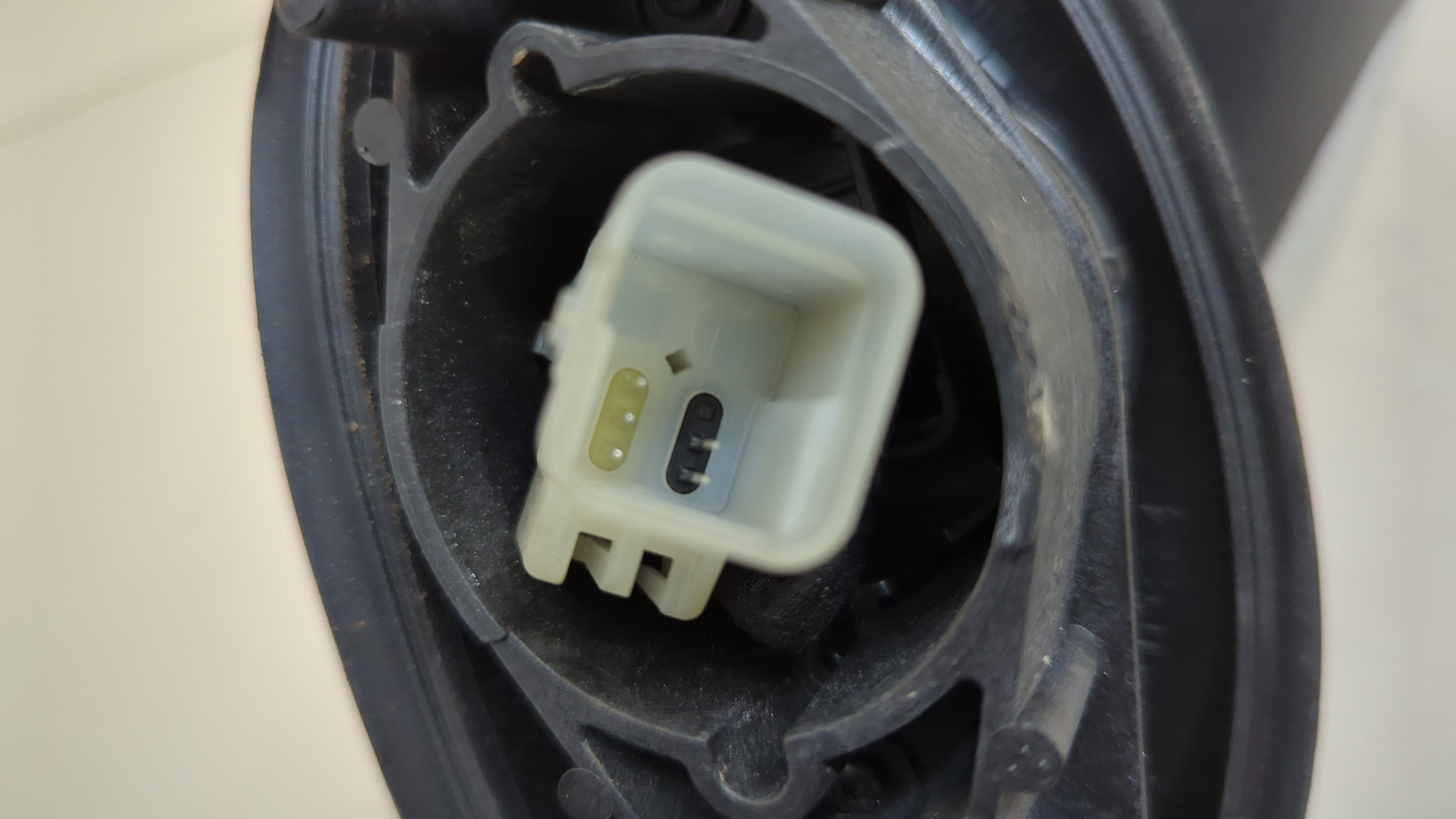 Зеркало левое электрическое