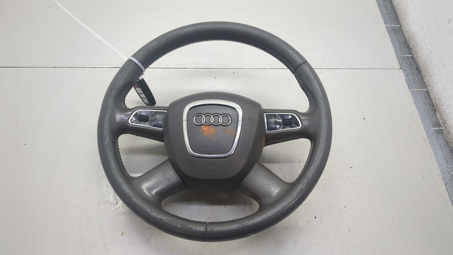 Рулевое колесо (руль)