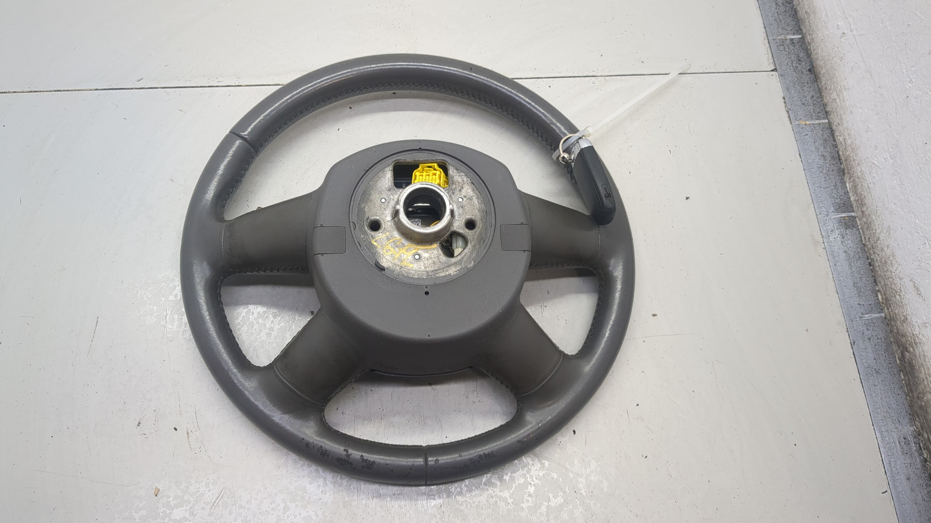 Рулевое колесо (руль)