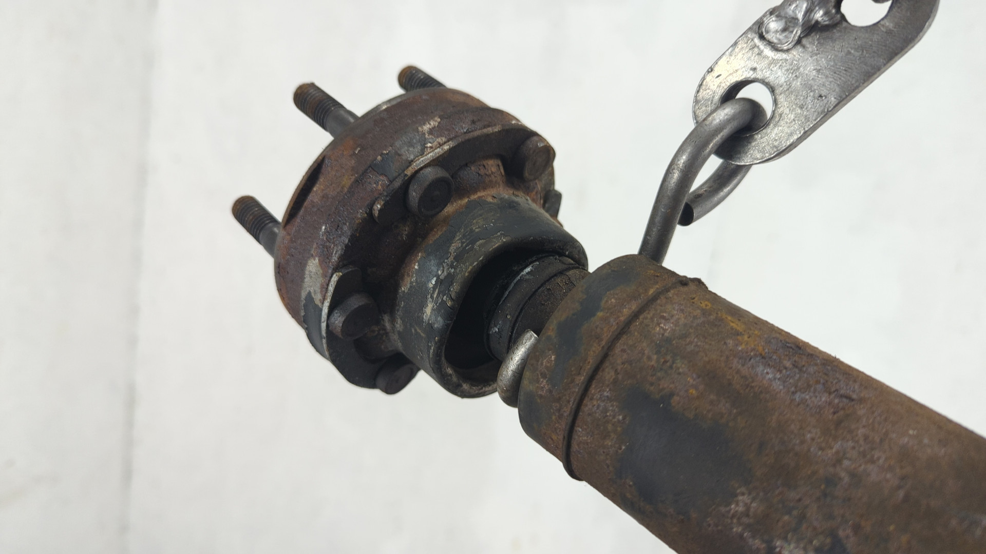 Вал карданный задний