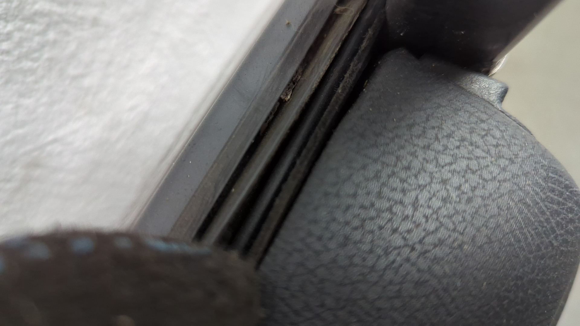 Дверь задняя левая