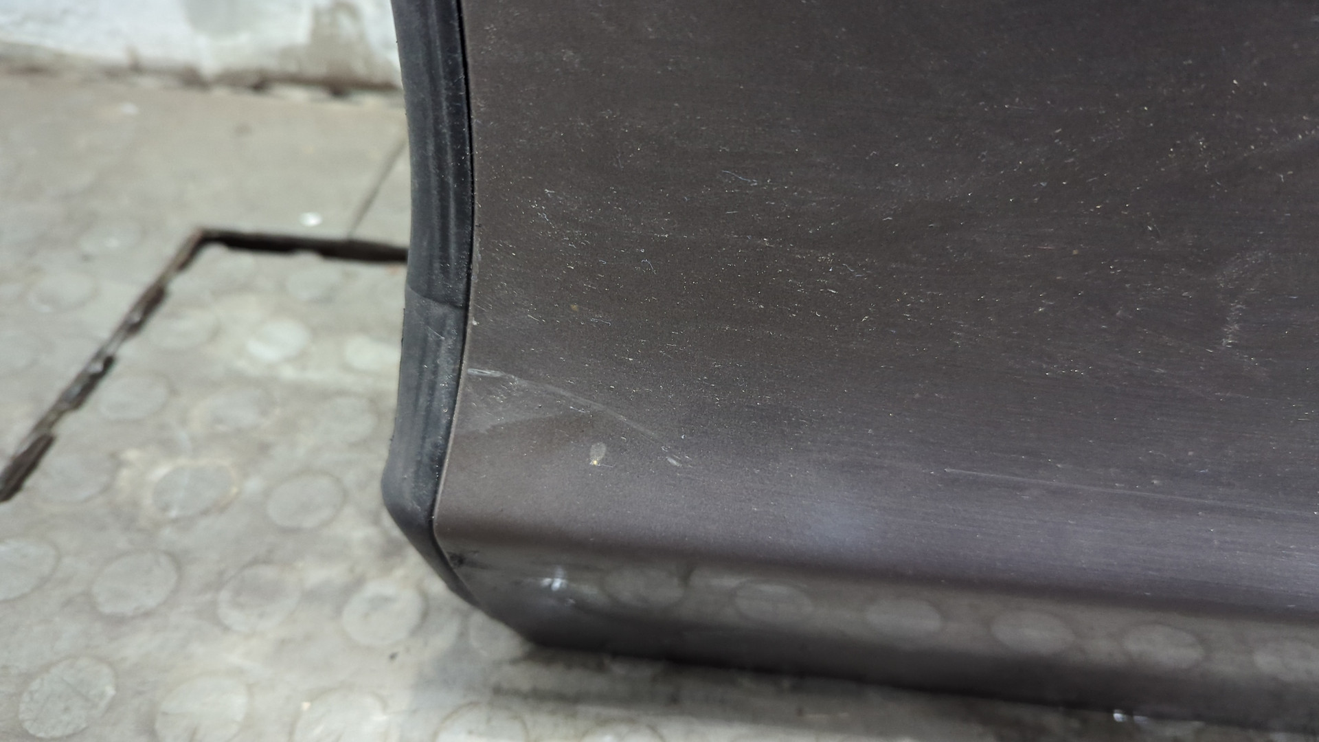 Дверь задняя левая