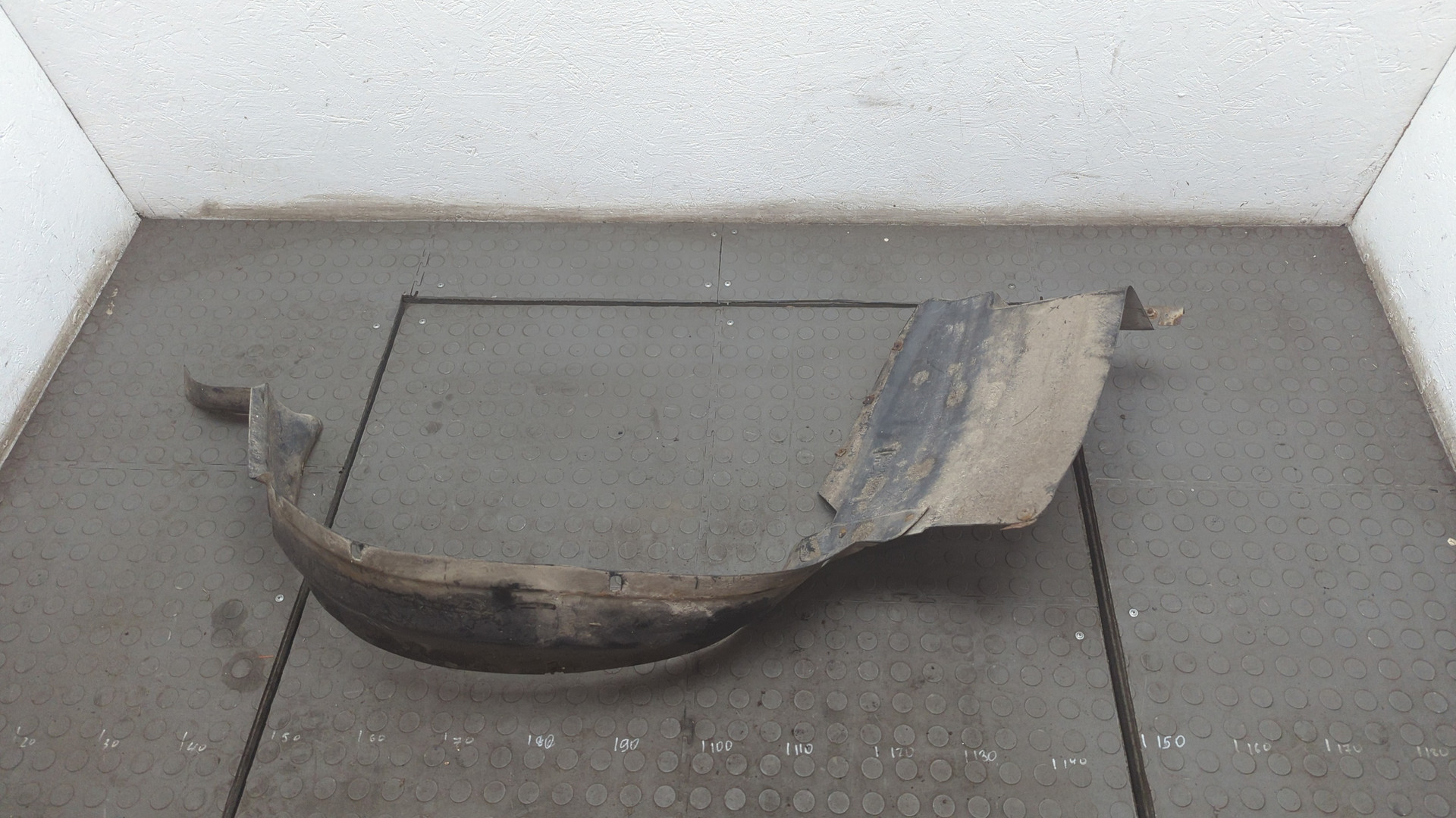 Локер передний правый