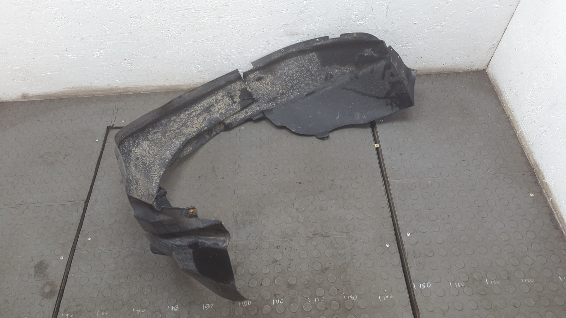 Локер передний правый