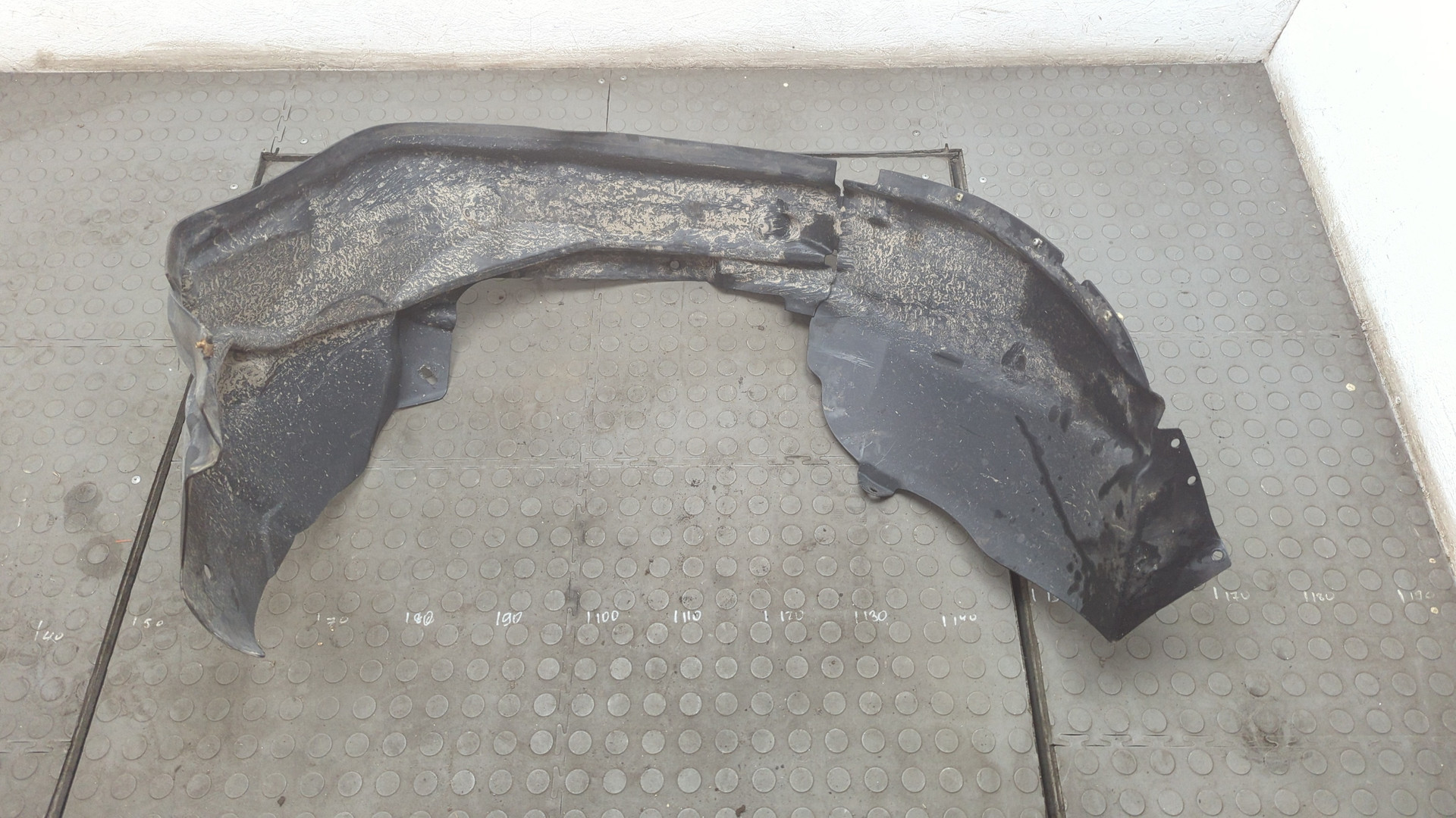 Локер передний правый