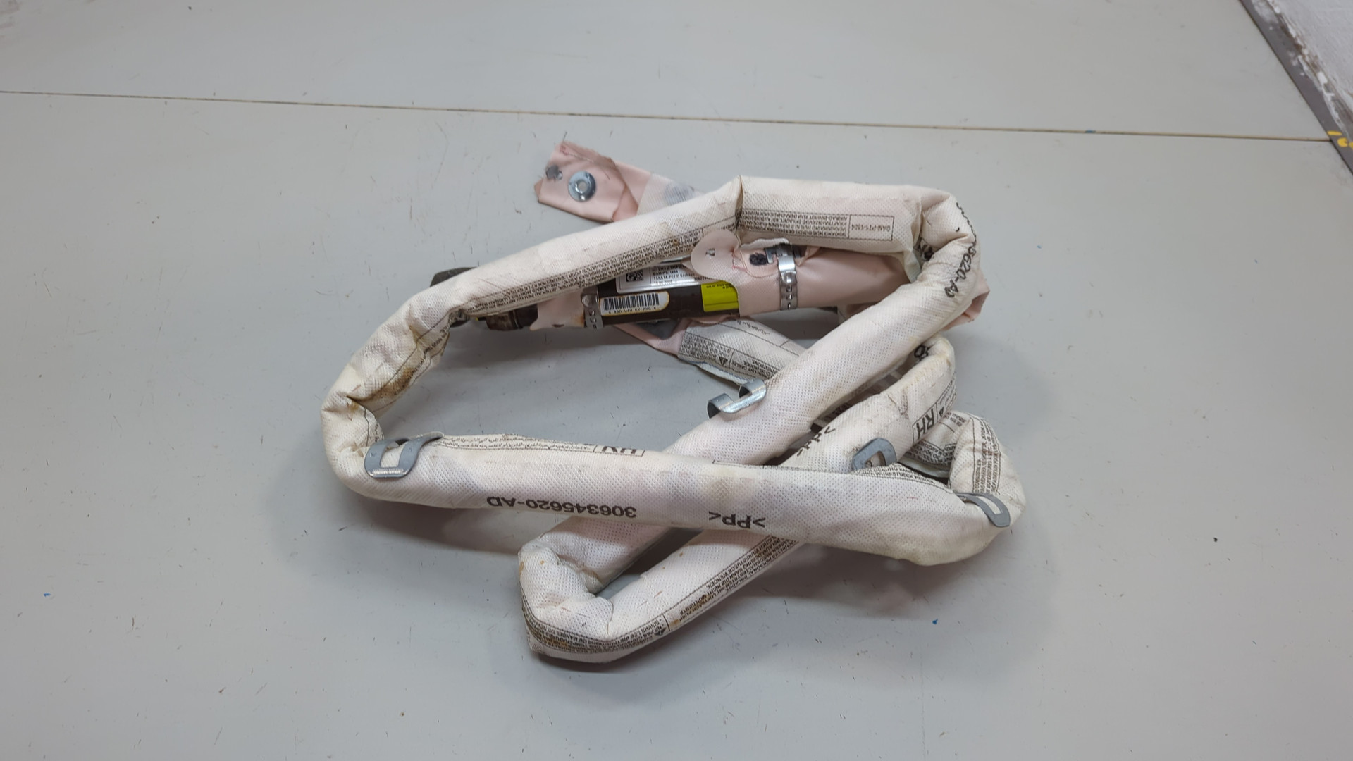 Подушка безопасности боковая (шторка)