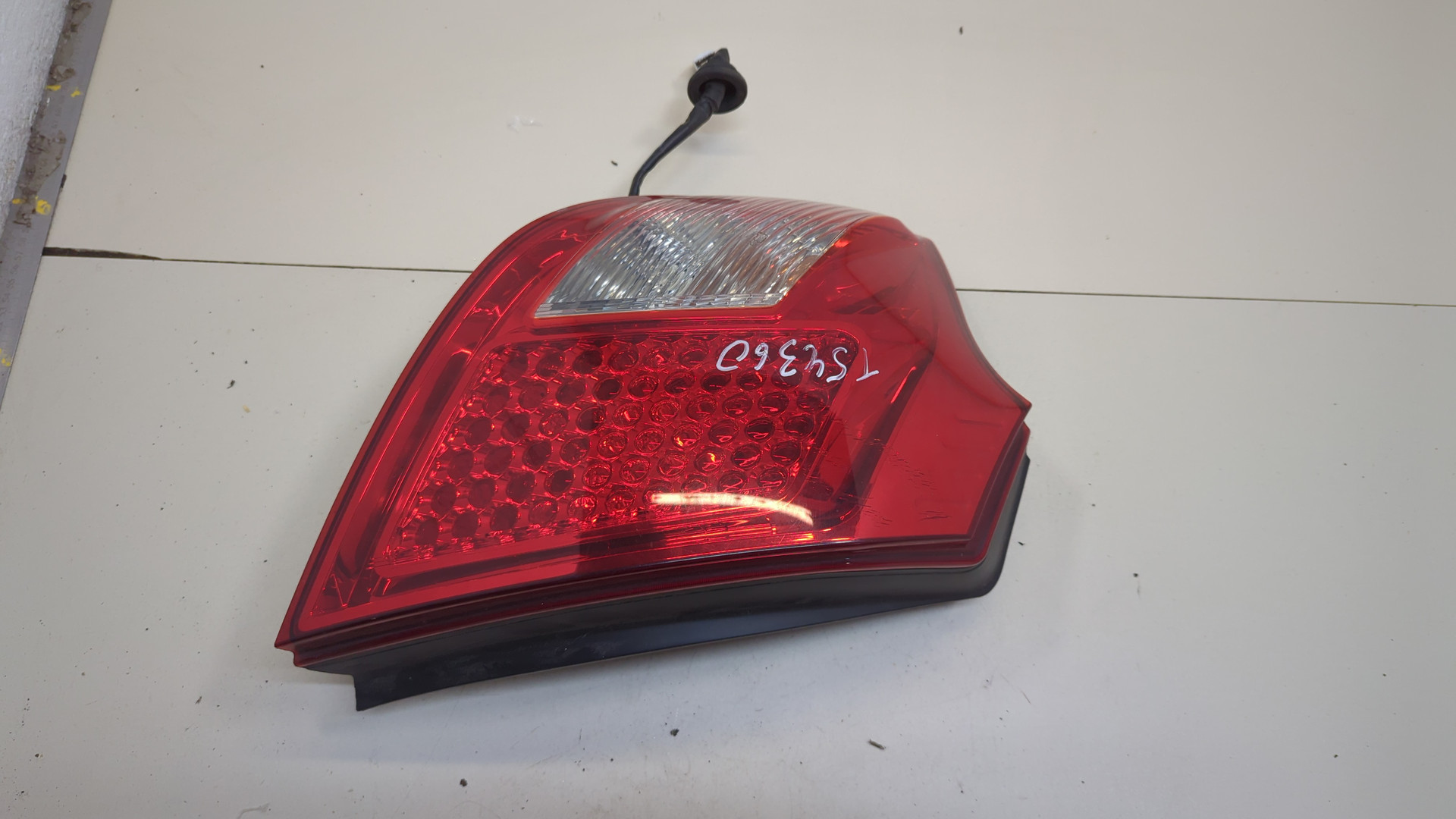 Фонарь задний левый