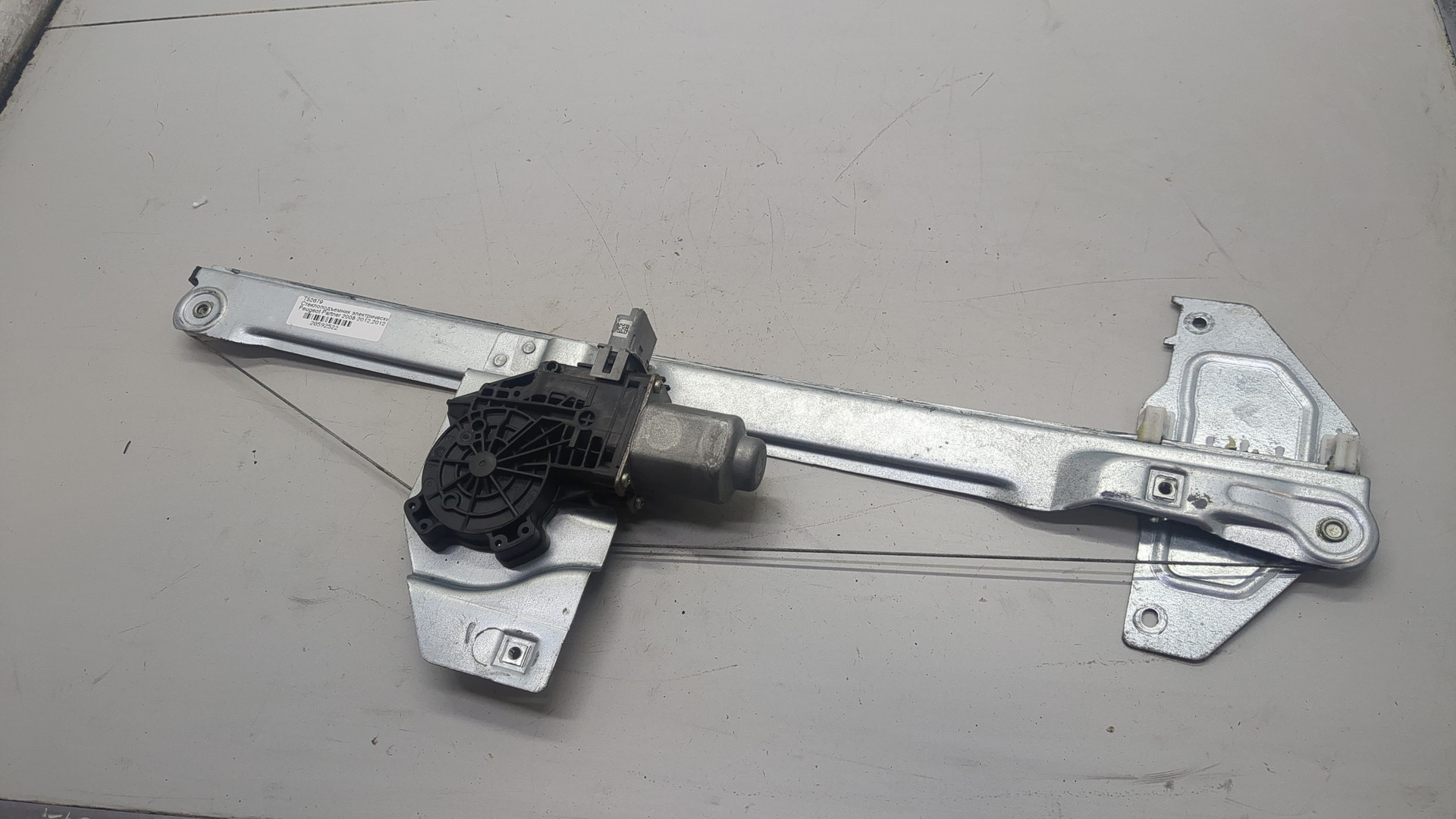 Стеклоподъемник электр. передний правый