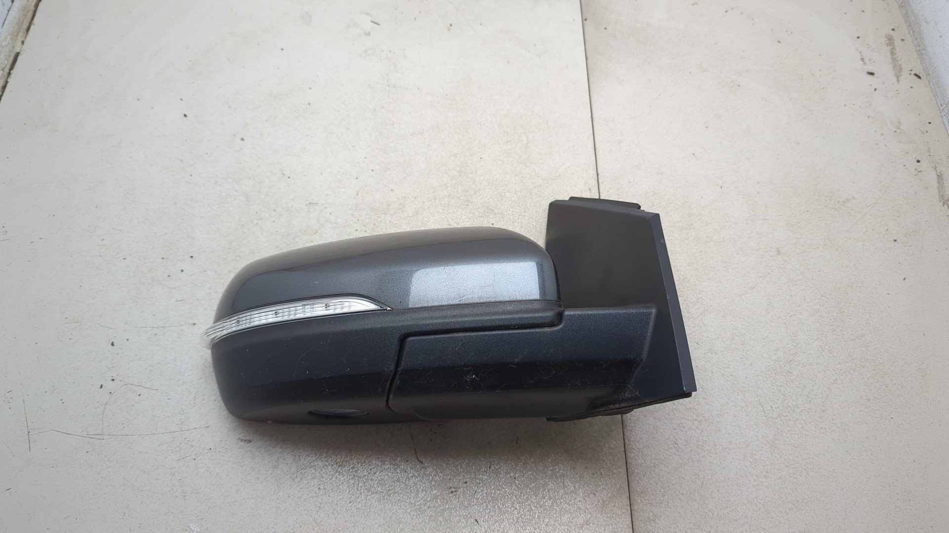 Зеркало правое электрическое