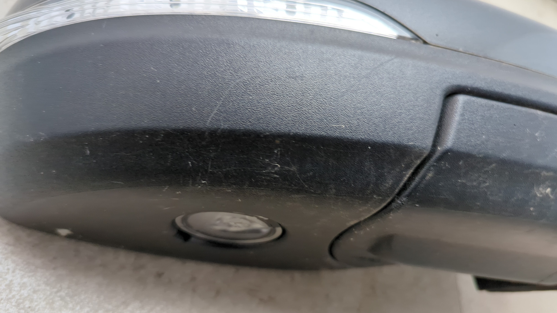 Зеркало правое электрическое