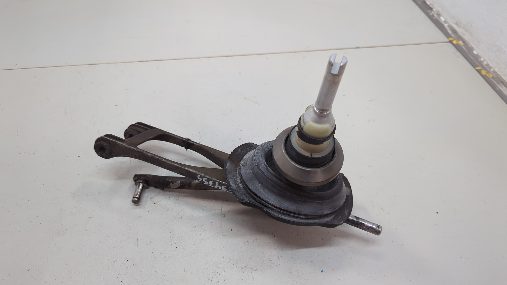 Кулиса МКПП / АКПП