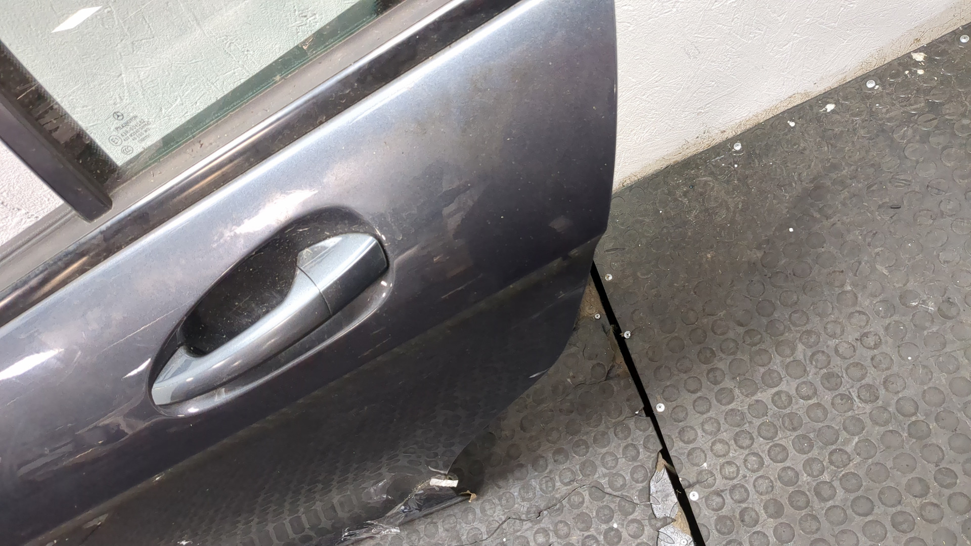 Дверь задняя левая