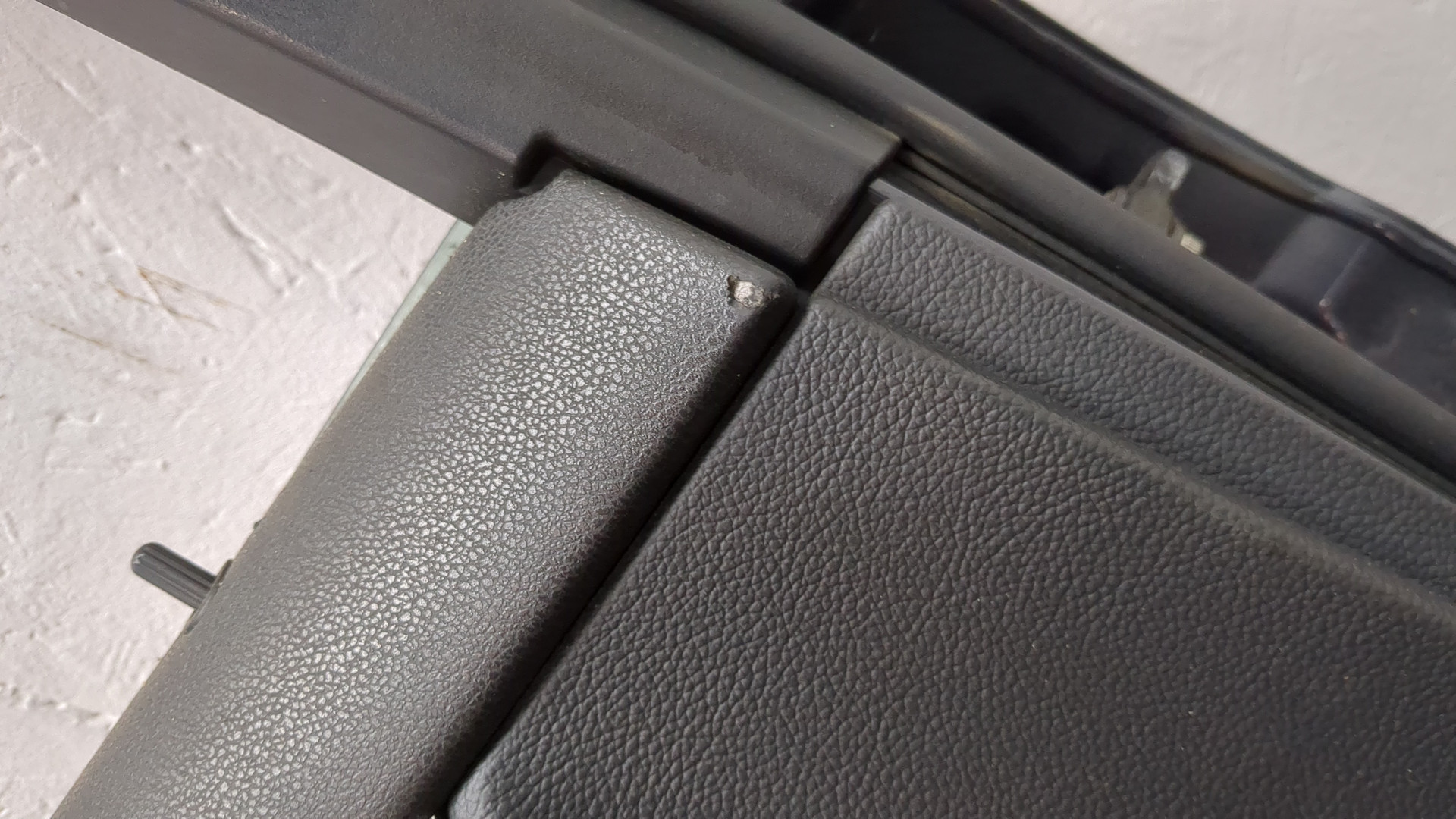 Дверь задняя левая