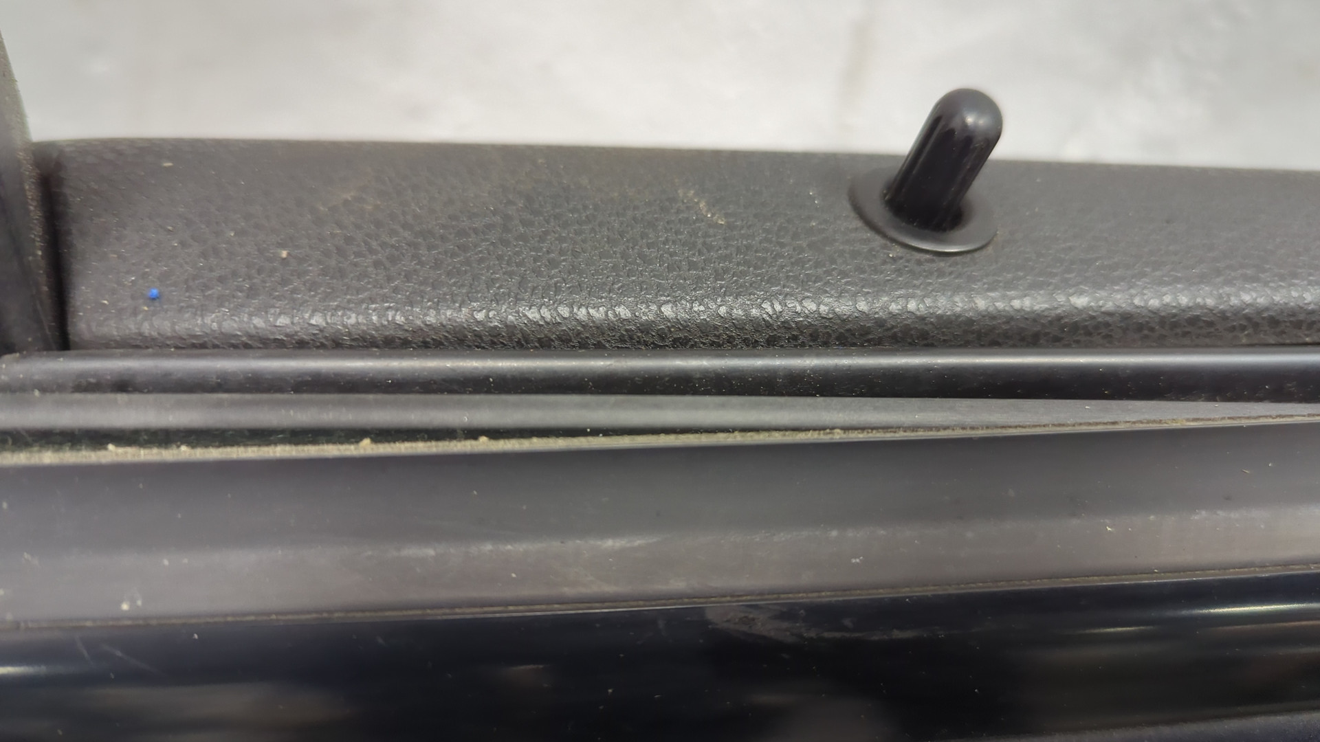 Дверь задняя левая