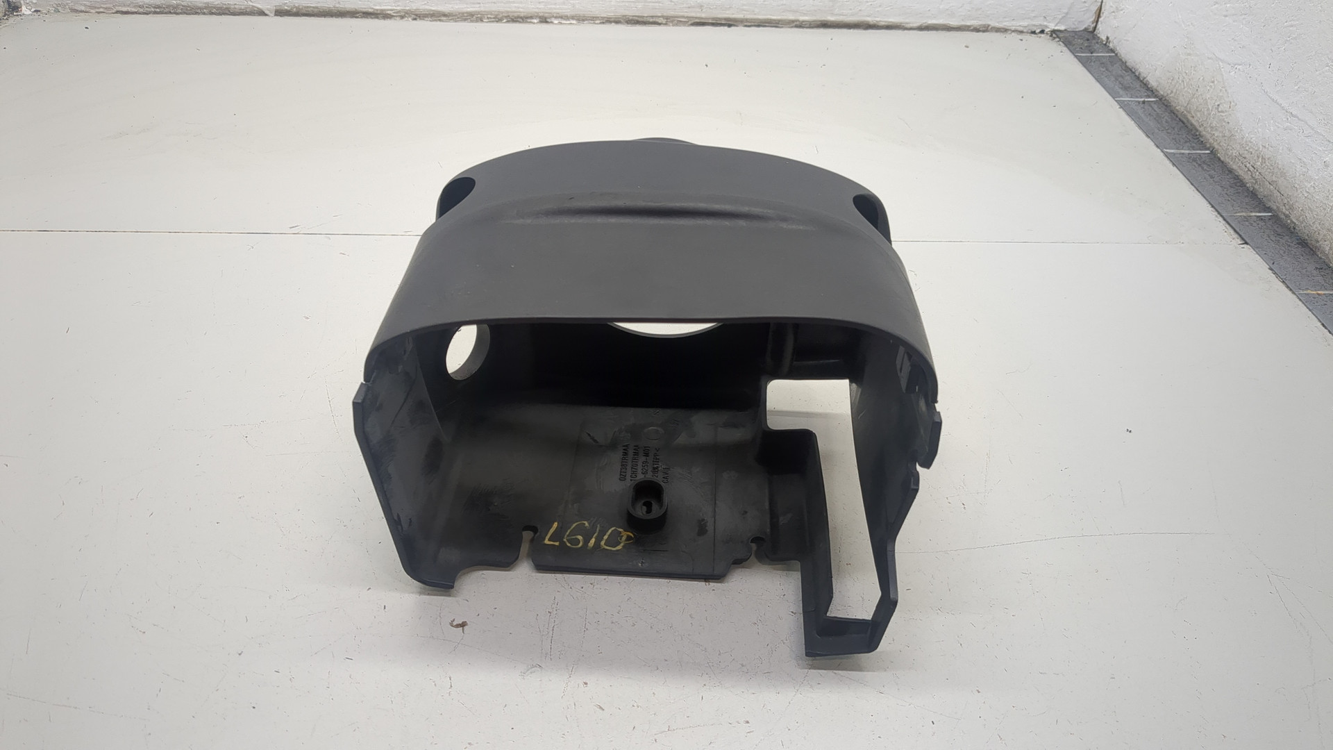 Кожух рулевой колонки