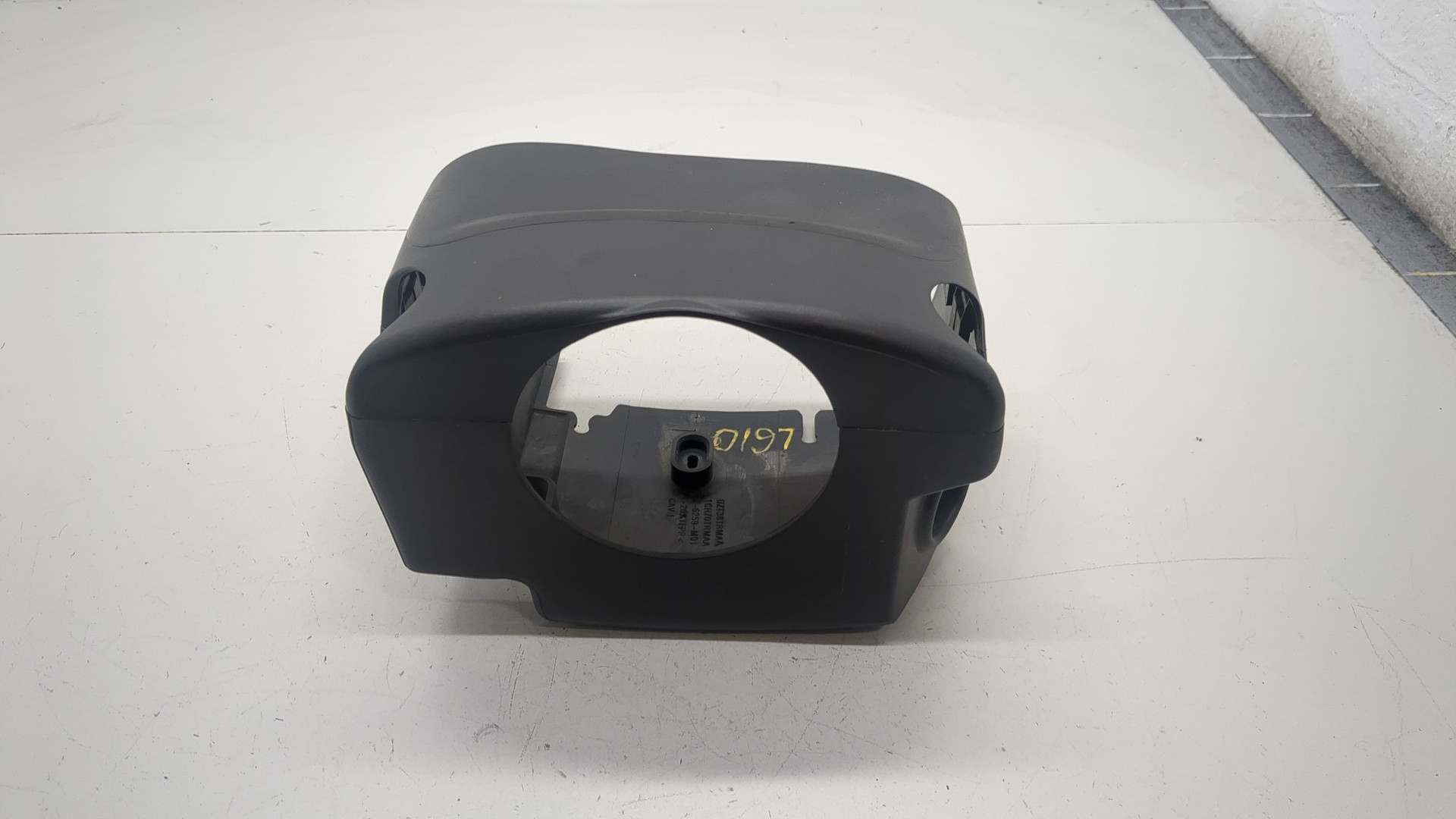 Кожух рулевой колонки