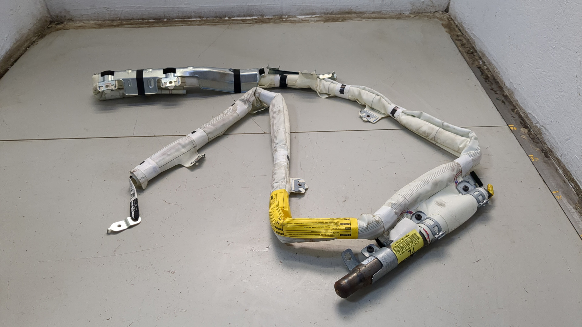 Подушка безопасности боковая (шторка)