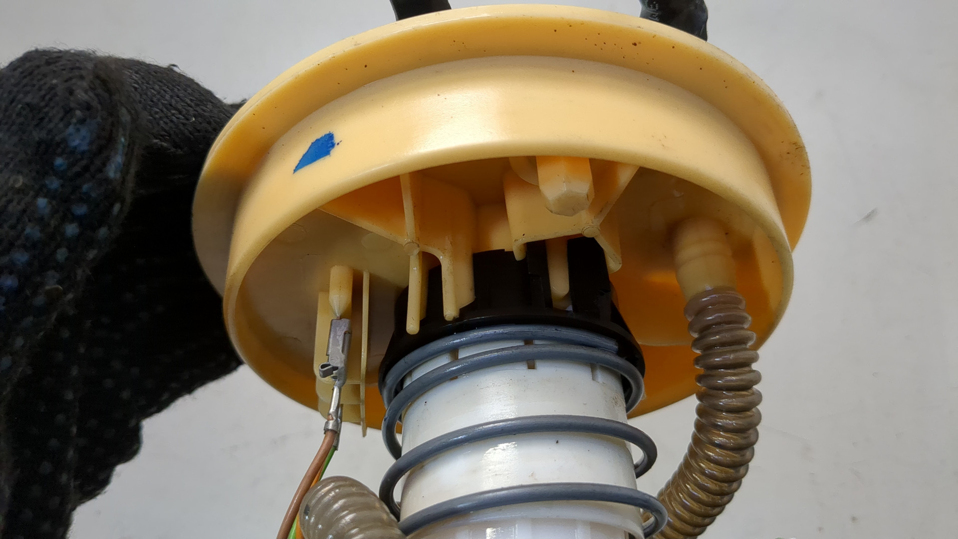 Насос топливный электрический