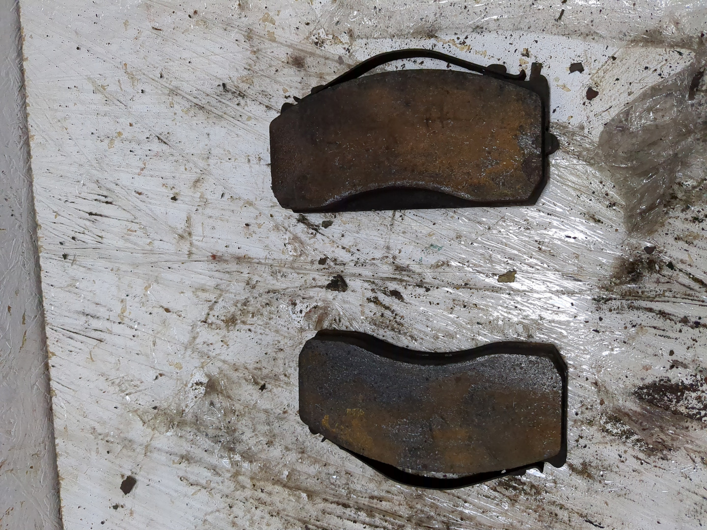 Колодки тормозные передние к-т