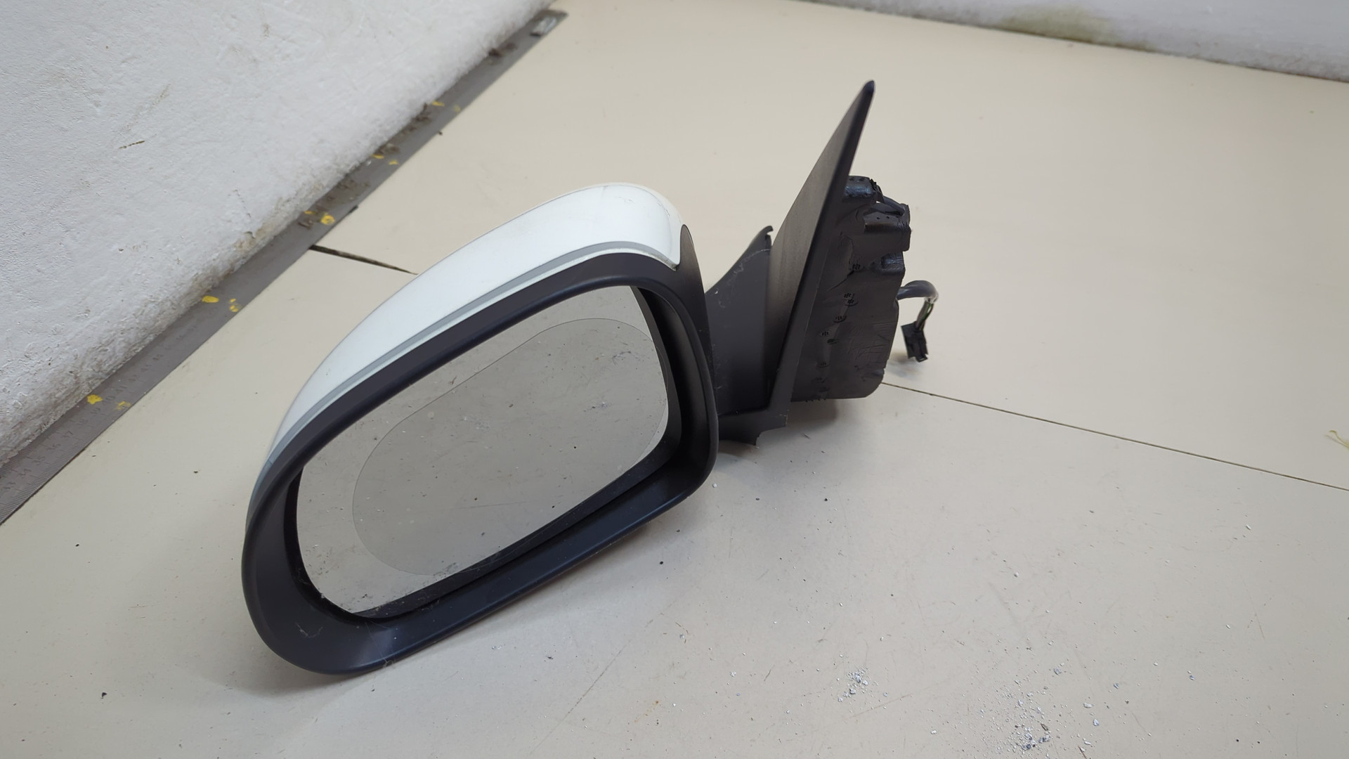 Зеркало левое электрическое