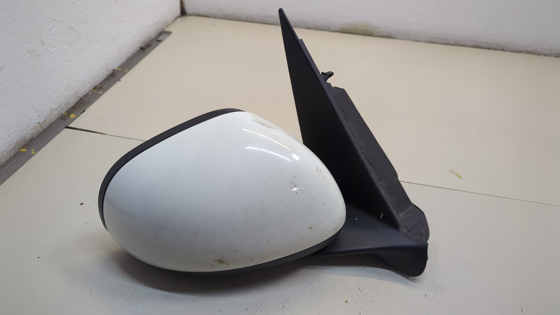 Зеркало правое электрическое