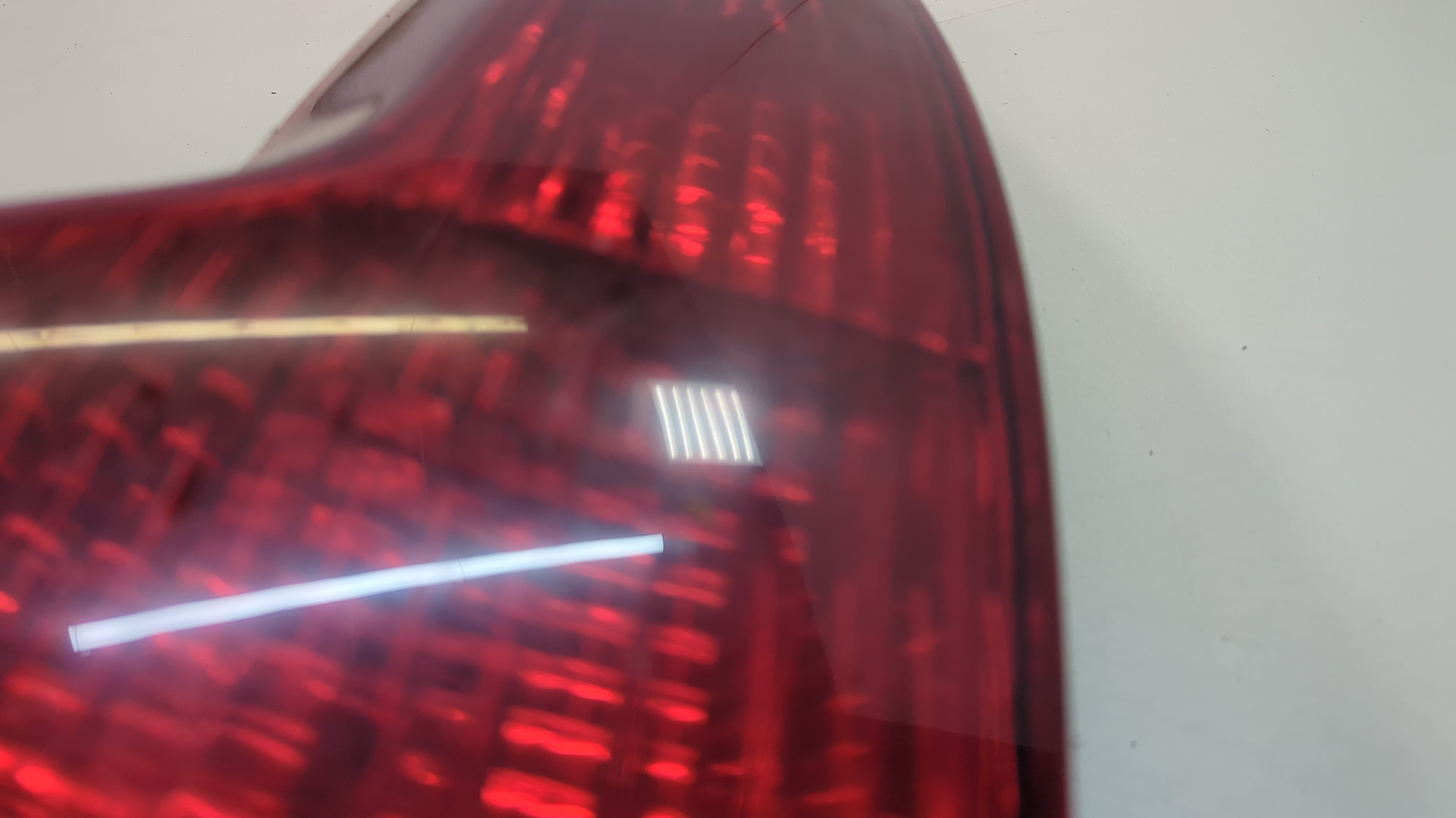 Фонарь задний левый