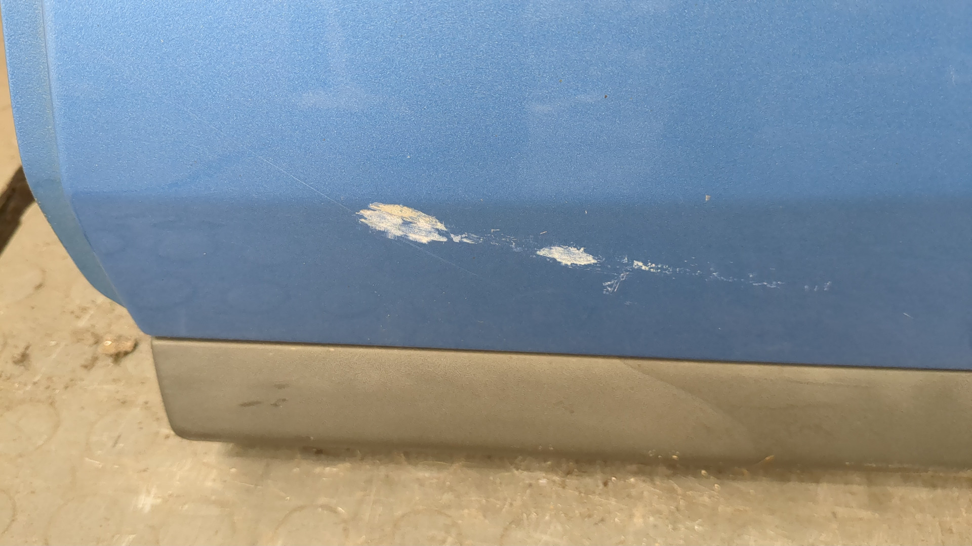 Дверь задняя левая