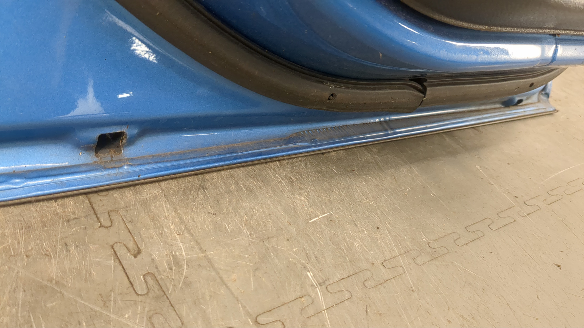 Дверь задняя левая